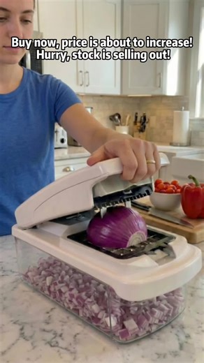 With this vegetable chopper, even the most tedious task of chopping vegetables can be easily handled. Chopping onions with it is so convenient – ​​just place it down and press it down, and your eyes won't water!#fyp #foryou #viral #fun #tiktokshop