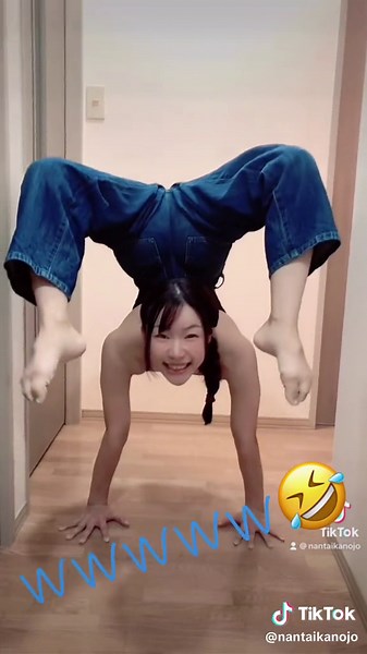 #軟体 #軟体彼女 #柔軟 #後屈 #ストレッチ #筋トレ #倒立#contortion #flexible #flexiblegirl #...