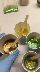 3.4K views · 130 reactions | Lucky  Leaf I like to add glitter and mica to some cups and others I just do mica powder. This makes part of the piece sparkle and the other just shine. I like the contrast. 殺 This resin piece did not disappoint! All the colors sparkle through.  @lrisystore for my gorgeous glitter 15% off with code sharableart #resinleaf #goldaccents #resinartist #siliconemolds #sharableart | sharableart | Facebook