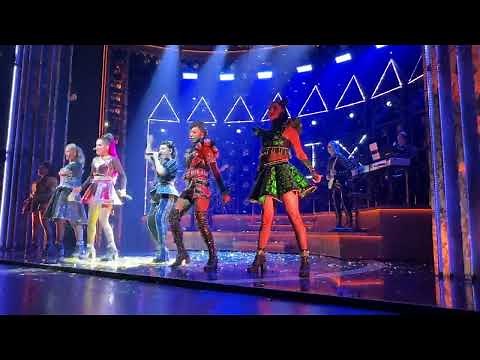 Premiere SIX - The Musical im Deutschen Theater München am 27.03.2024 - das Finale