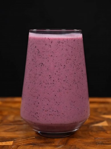 Juice in Blender with Water: Easy DIY Drink Recipe