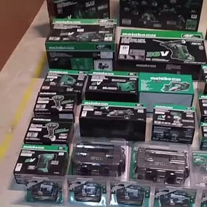 Why choose Metabo HPT?🛠 We are the only power tool platform that provides you with the freedom to power your tools the way YOU decide, thanks to the MultiVolt™ System - 🔋GO LIGHTER and slide an 18V battery on an 18V tool for a more compact and lightweight feel 🔋GO LONGER and slide a MultiVolt™ battery on either an 18V or 36V tool to supercharge run time 🔋GO ALL DAY and plug in your 36V tool with the revolutionary AC Adapter (Model ET36A) to save precious battery life. The MultiVolt™ System i