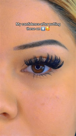 Love a good volume lash set 😍 #lashclusters #diylashes #volumelashes #lashtutorial #lashmap