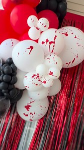 Let’s create some blood splattered balloons for Halloween! | Pop Pop Balloon