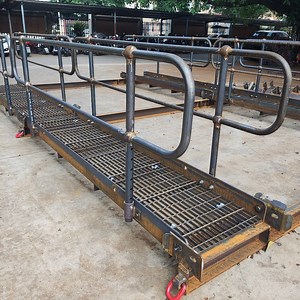 [Hot Item] Fabricated Steel Grating and Handrails Walkway Structures