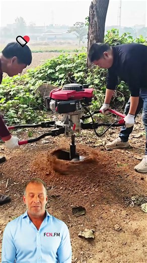 #fcnfm Portable Earth Drill for Orchard and Vineyard Planting