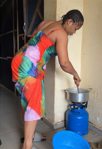Cooking Tips for Short Girls: Making Delicious Meals
