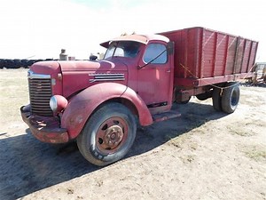 1949 International KBS7 Grain Truck | Transportation