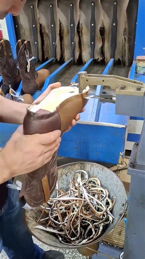 Handcrafted Cowboy Boots 👢 | Traditional Leather Boot Making Process