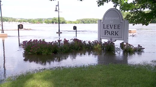 Red Wing deals with flooding as Mississippi River to crest just below major flood stage