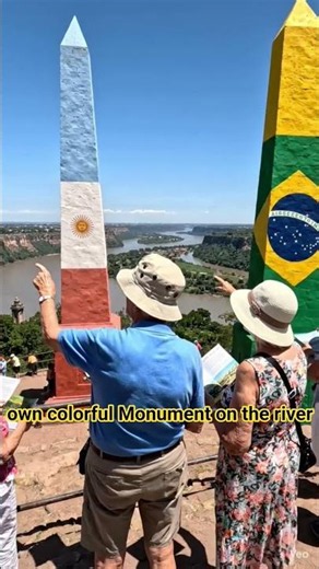 One viewpoint. Three countries. 🇦🇷🇧🇷🇵🇾 Would you visit this place? 👀