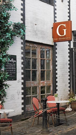 Want to get dropped where you shop this winter? If you’re 66 or over, you can travel for FREE with your concessionary bus pass - No need to drive or worry about parking. 🚍🎫 Download the Stagecoach App today to plan your journey and track your bus 📲 | Stagecoach