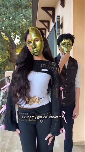 Txunamy's Unique Style Showcase with Hijab and Face Mask