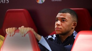 Kylian Mbappe sports mask in France flag colours are fracturing nose during EURO 2024 #football