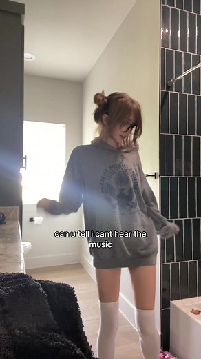 Dawn (@dawns.destiny)’s videos with New Order Blue Monday Showmusik Remix - Showmusik