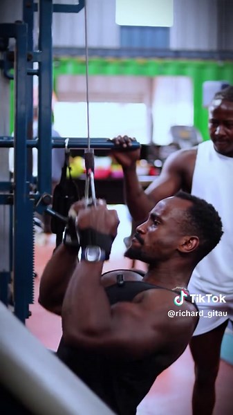 This time we are giving everything we have, we go hard or go home, and we are never going home #8weeksout #transformation #workout #shredded #bodybuildingmotivation