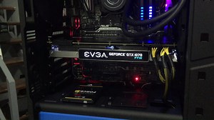 Nueva PC Custom 1070 FTW. Build: Intel Core i7 6700 - Mother Z170 Pro Gaming AURA ASUS - 16 GB RAM DDR4 3000 Mhz Corsair Vengeance Led series blue - Disco de 1TB WD Caviar Blue - SSD 240GB Corsair - Fuente 750w 80 Plus Sentey Gaming - Gabinete NZXT H440 Black/blue - Water Cooling Kraken x31 NZXT - GTX 1070 8GB GDDR5 FTW EVGA . Consultas y presupuestos sin cargo por mensaje privado. Somos local a la calle. Alsina 1554, Florida, Vicente López. | Hyper Gaming