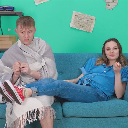 Fun situations between a poor pregnant woman and a rich pregnant woman, by 123 GO! | 123 GO