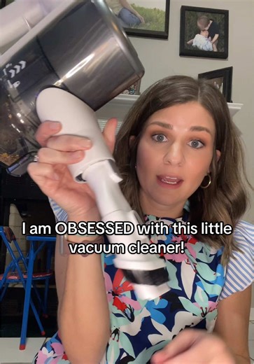 Effortless Cleaning with this Amazing Vacuum Cleaner