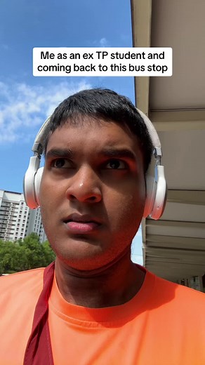Discovering Singapore on Bus 118 - A TP Student's Perspective