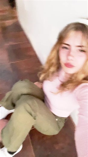 Gestural Communication: Exploring Hand Signals