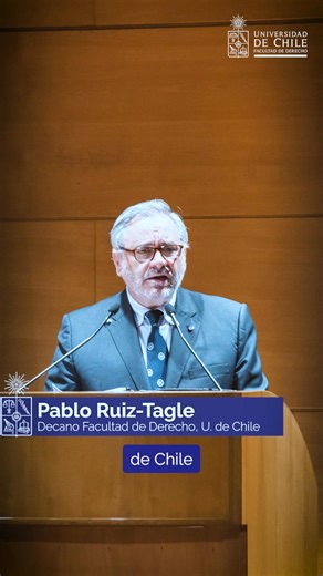 El decano, Pablo Ruiz-Tagle, presentó el libro “Facultad de Derecho Universidad de Chile”, texto de 164 páginas que recorre 183 años de existencia de la primera Escuela de Leyes del país. “Una historia que se confunde y une con la historia de la Universidad de Chile y la historia de nuestra República, que incluye valiosos testimonios gráficos y una serie de ideas de cómo proyectarnos hacia el futuro”, señala el profesor Ruiz-Tagle. Les invitamos a descargar el libro completo en el siguiente enla