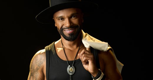 Em novo show, Alexandre Pires canta hits sertanejos em ritmo de pagode | Tudo de Som