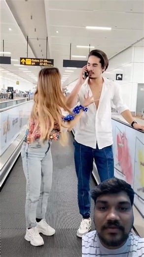 Introducing the "VitaWear SmartBand," a next-generation tearable gadget🎉