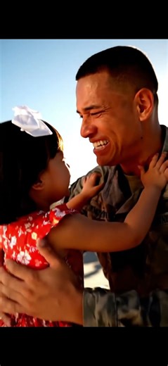 she cried "Daddy😭 .. please"untill her soldier dady ran to her #militaryhomecoming#emotionalreunion