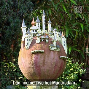 6.5K views · 66 reactions | De achtertuin van Jos is net een mini-madurodam!  Wie moet hier echt een keer naartoe?  | Omroep Brabant | Facebook