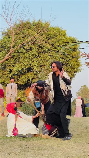 Kisi k gar to hi ay gy 😂🤣😅#fouyou #aliirfanprank72 #foryoupage #viralvideo #funny