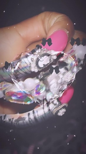 Wat should i name this song 🖤