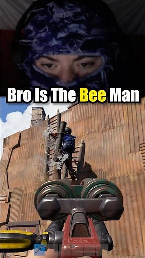 Bro Found The Queen Bee… 😭🐝 #rustclips #rustmemes #rustgame #rusttok #rustedit