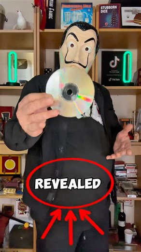 WOW ! CD VANISHES 🪄 MAGIC TRICK EXPLAINED #tricks #magic #foryou #magictricks
