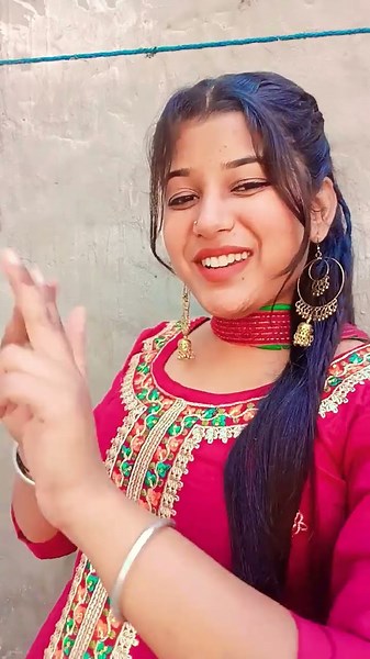 Ik gadaa #punjabisong #love #jiskeaanesemukammalhogayithizindagisong #song #punjabisongs