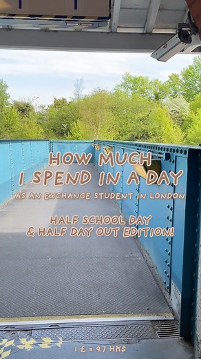 How to budget while doing an exchange programme? GEO got you! It is actually affordable and packed with student offers! 😙 Follow Ji Won's day in London 🇬🇧. Ji Won is a year 3 Advertising Design student at PolyU, currently studying at the London College of Communication, UAL. Do not miss the pro tips of enjoying the city while saving money! #PolyU #PolyU_GEO #WeArePolyU #StudyatPolyU #PolyULife #PolyUStudent #Undergraduate #Bachelor #StudyinAsia #StudyInHongKong #HongKong #LivingInHongKong #st