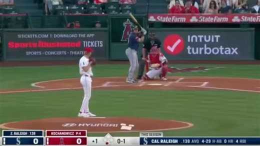 Jo Adell robbed the Mariners of THREE home runs tonight. Truly incredible. Here are all 3 of them