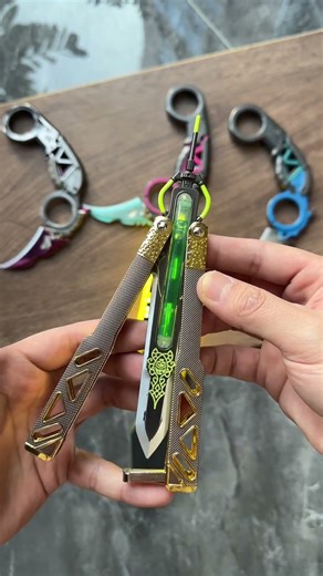 Apex Heirloom Octane Balisong irl #apex #heirloom #octane