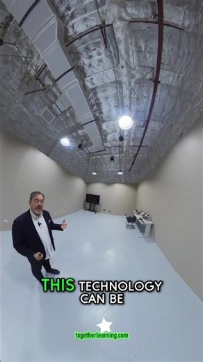 VR Classroom: Integrating Technology in Distance Learning #shorts