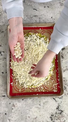 Delicious Mediterranean Flatbread Pizza Recipe