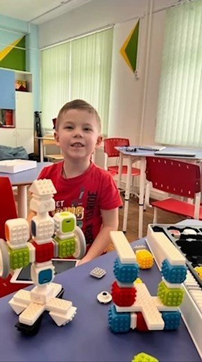 Get immersed in coding paradise with Cubroid Coding blocks🤖 Schools nationwide are showing their love for STEAM with creative activities. Like, share and let‘s build a smarter future together!🔥 #Cubroid #Codingblocks #CuroAI #Robotics #EdTech #Artibo #STEAM #STEM #STEMEducation #Teacher #Innovation #GlobalEducation #Creativity | Cubroid