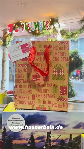 Modell-Center Hünerbein on Instagram: "Hohoho! 🎅 Wir starten motiviert in die erste Dezemberwoche. Heute haben wir von 10:00 bis 19:00 Uhr für Euch geöffnet. Wenn Ihr auf dem @aachener_weihnachtsmarkt seid, kommt doch mal vorbei. #modellcenterhuenerbein #huenerbeinmodel #modellcenteraachen #huenerbeinaachen #modellcenterhünerbein #lieblingsstadtac #Weihnachten2025 #aachenshopping #aachenerweihnachtsmarkt #visitaachen #aken #aixlachapelle #modellbahn #modellbau"