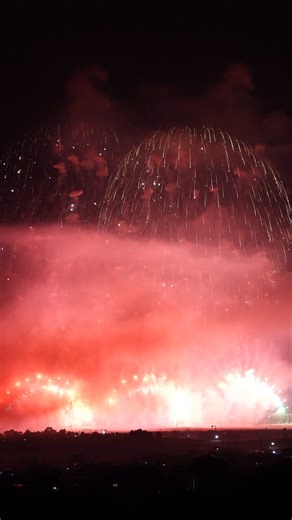 Light up the sky to welcome the new year 2026! 🎆 Captured at Tokushima, Japan, these fireworks fill the night with magic, colour, and joy. Using the Canon EOS R6 Mark II with an RF24-105mm f/4-7.1 IS STM lens, the exposure was carefully set to capture every burst. Perfect for those unforgettable countdown moments! Canon wishes you a year of new beginnings and brighter moments ahead! 📸 Photo by @hakuto.0706 on Canon EOS R6 Mark II | RF24-105mm f/4-7.1 IS STM Photographed an image you're super p