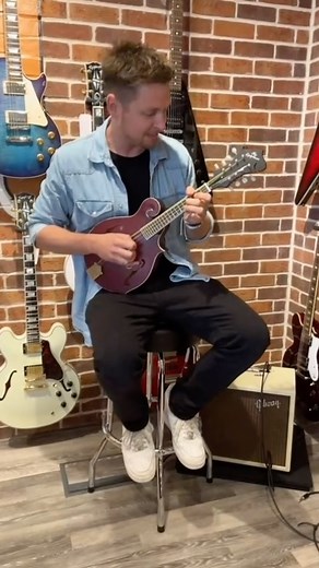 Epiphone UK on Instagram: "The Epiphone F-5 Studio Mandolin sounds awesome in the hands of @jdevineguitar! Want to get your hands on one? Head to Epiphone.com via the link in our bio now. #Epiphone #ForEveryStage #Bluegrass #Mandolin"