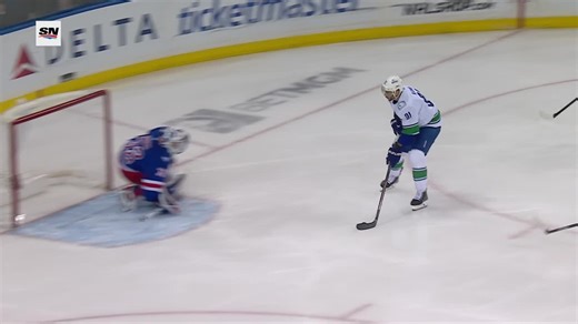 Kane jumps Canucks out to early lead