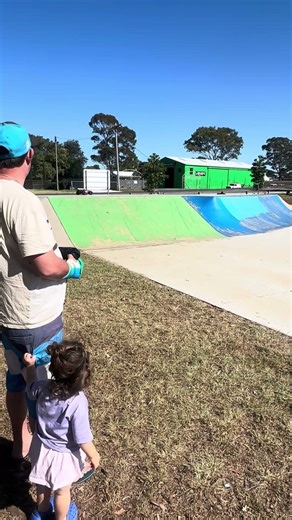 Arrma kraton running arrma infraction system at the skate park