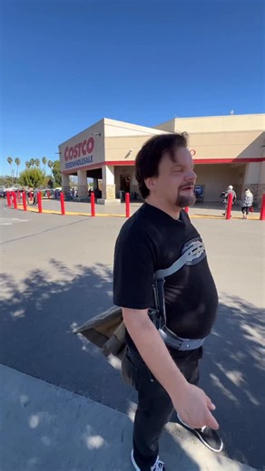 ISMO 🇫🇮 vs. COSTCO 🇺🇸 How much do you think I ended up spending? I got bamboozled! TKO @costco = final boss. | ISMO