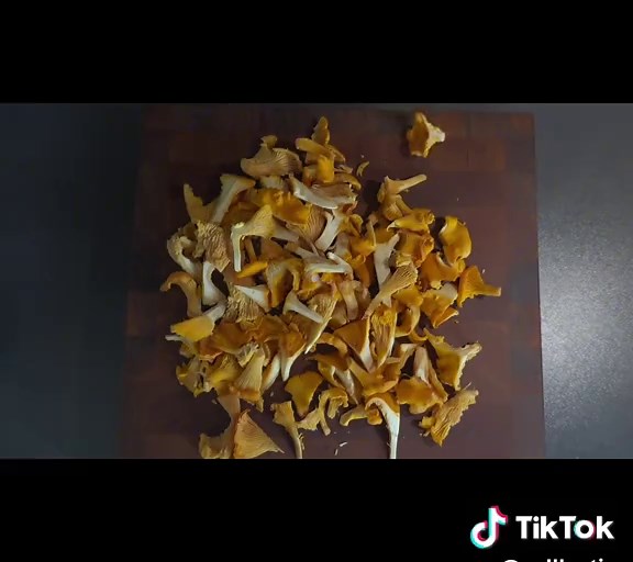 Chanterelle Risotto Recipe — Creamy Wild Mushroom Risotto