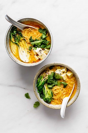Easy Vegetarian Laksa - Choosing Chia