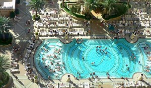 Can Venetian Guests Use The Palazzo Pool? (Explained) - FeelingVegas